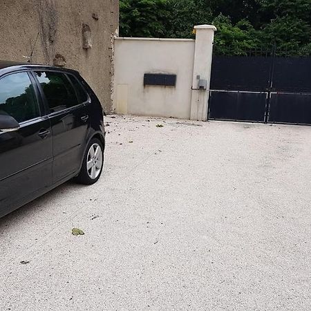 Cottage Nuiton Nuits-Saint-Georges Bagian luar foto